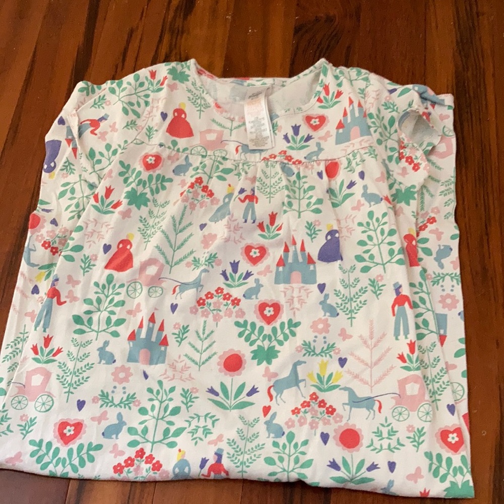 Brand new girls Mini Boden nightgown